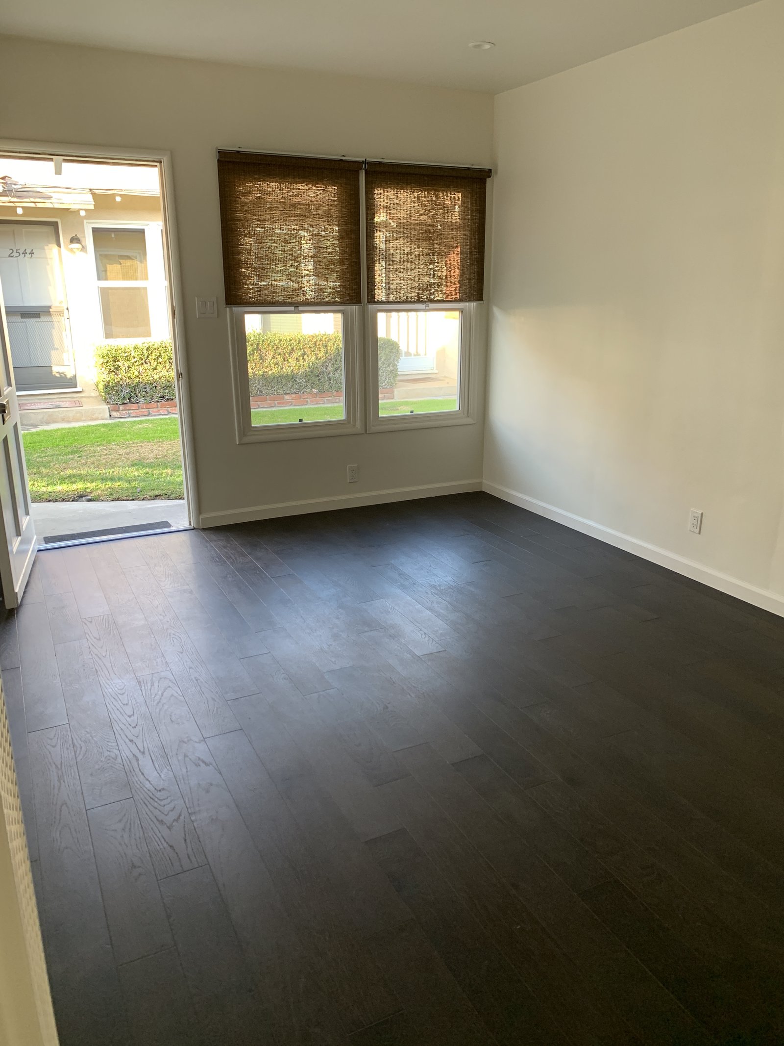 Living room, original unaltered photo